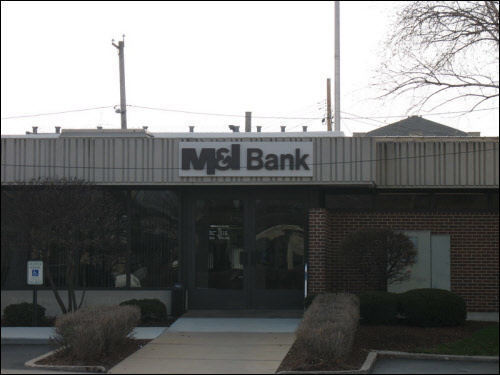 Flat roof installation on bank building in Milwaukee Bank building flat roof repair & replacement in Milwaukee